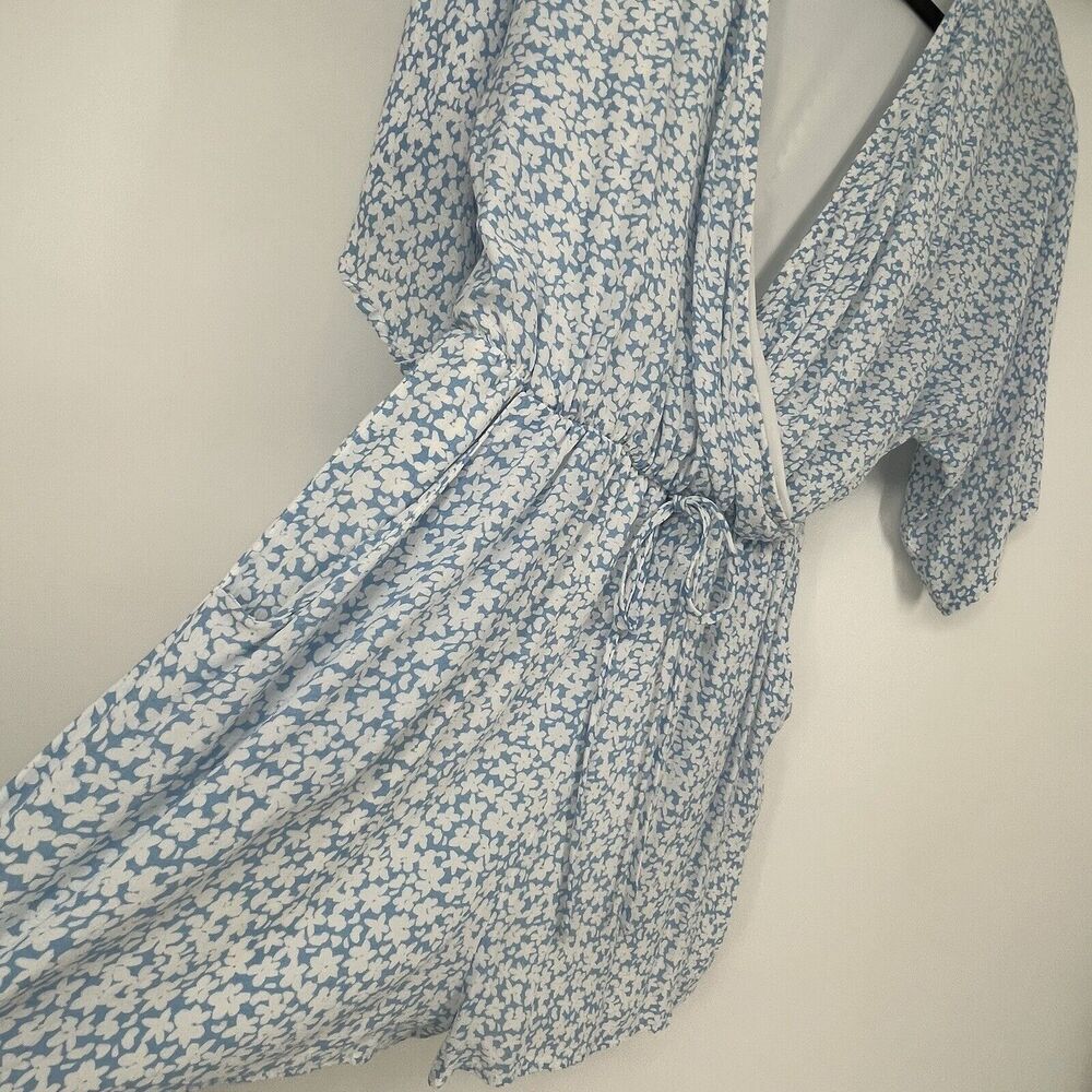 Altar’d State Blue & White Floral Flowy Waist Tie Romper Size Small CL016 - Picture 9 of 14